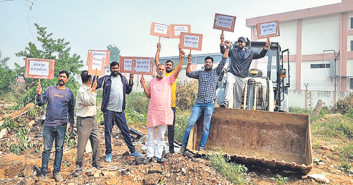 Tree felling for airport parking leads to protests
